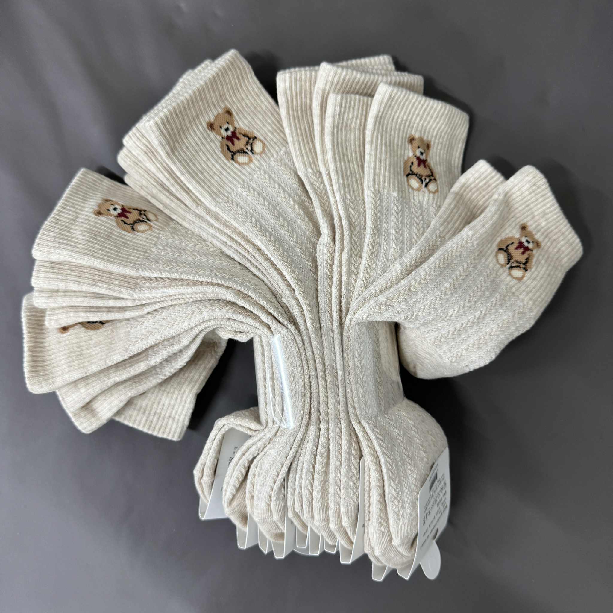 Tất Hàn Quốc Vivid Color Bear Beige