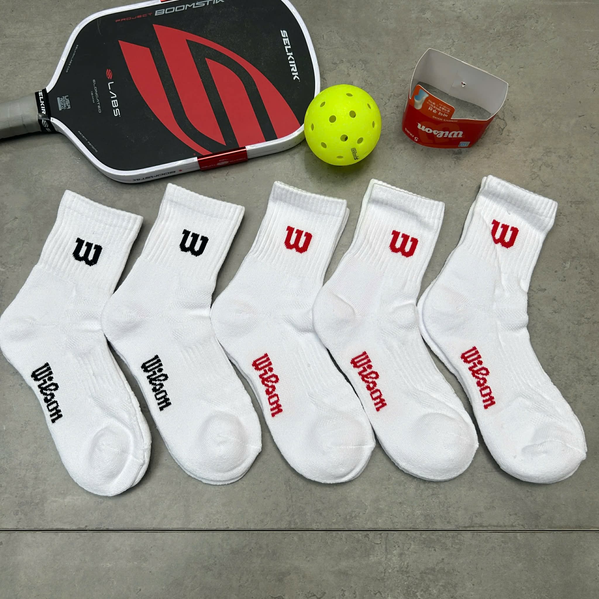 Set Tất Wilson 5 Pack White Red / Black [ BT-2CS12 ]