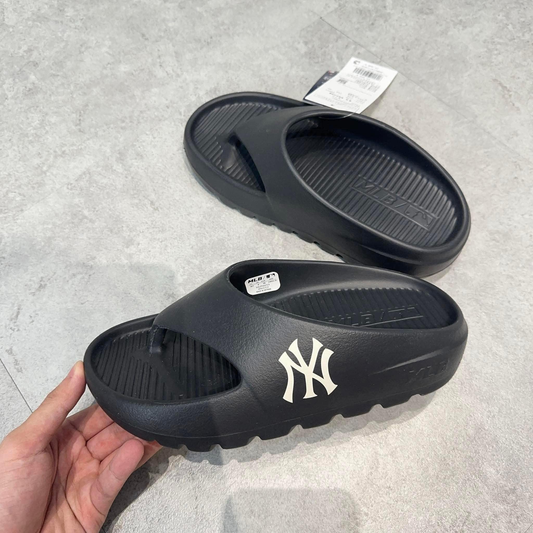 Dép MLB Skipper Flip Flop New York Yankess Black [ 3ALPS0253-50BKS ]
