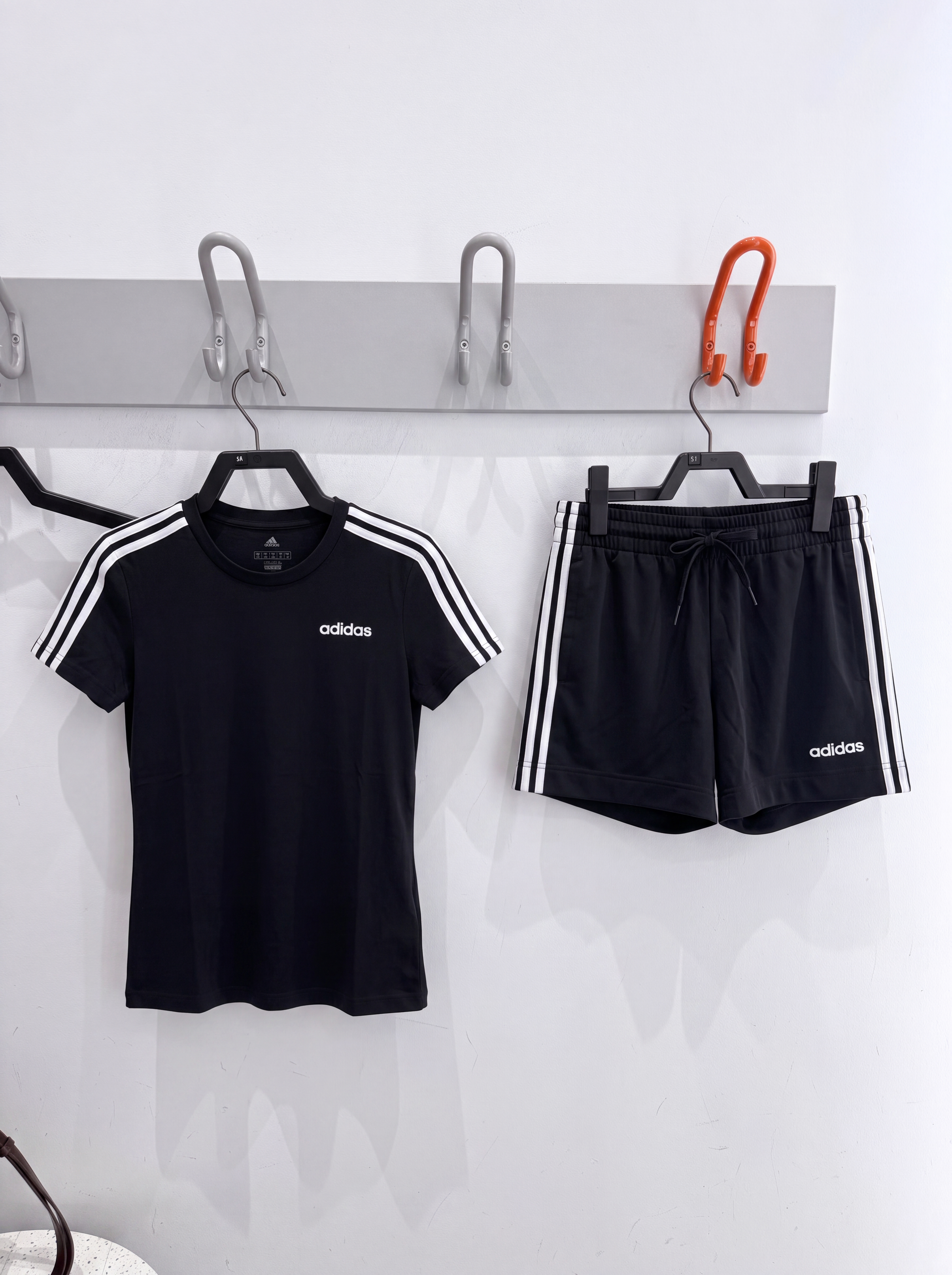 Set Adidas Essentials 3-Stripe Black [ DP2362 / DP2405 ]