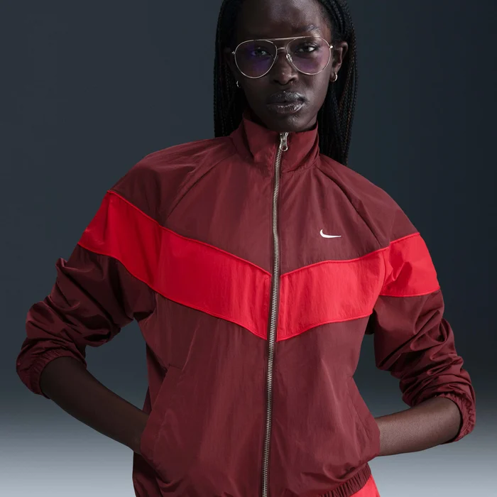 Áo Nike Windrunner Loose UV Woven Full-Zip Red [ FV6305-619 ]